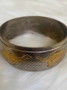 🍀VTG DORE’ Gold Silver Etched Bangle Bracelet